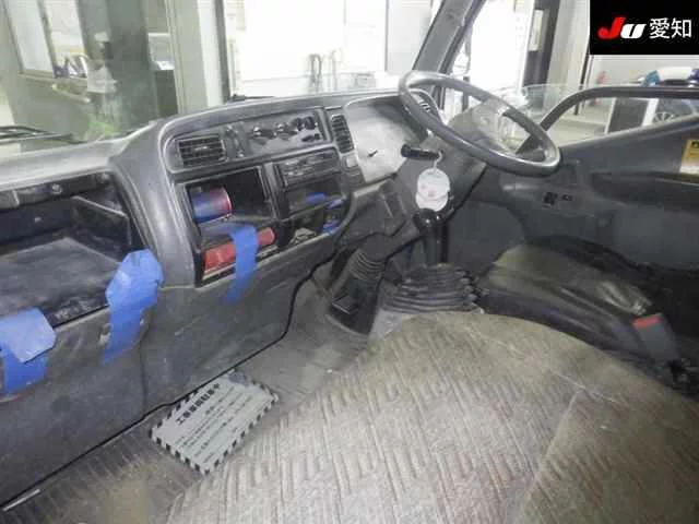 Mitsubishi Fuso Canter  с аукциона в Японии
