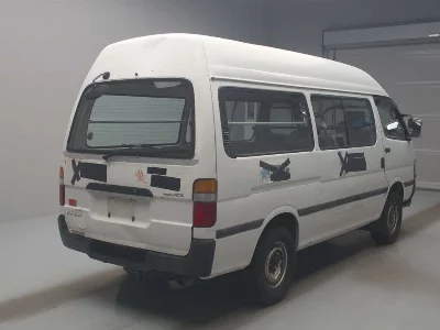 TOYOTA REGIUS VAN