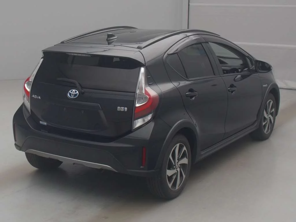 Toyota Aqua  с аукциона в Японии