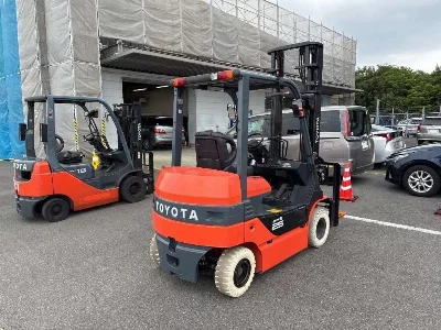 TOYOTA  FORKLIFT 
