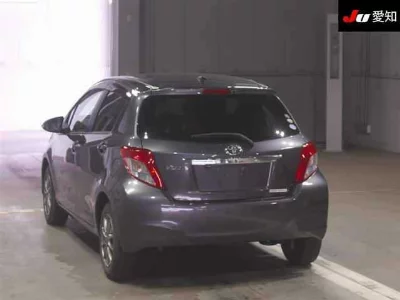 TOYOTA VITZ