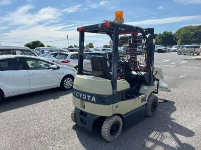TOYOTA  FORKLIFT 