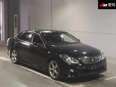 TOYOTA CROWN ATHLETE
