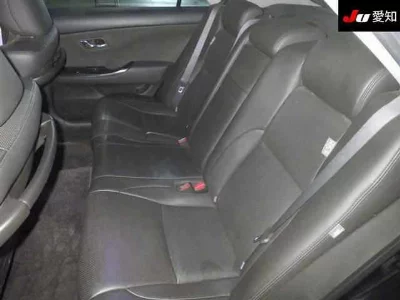 TOYOTA CROWN ATHLETE