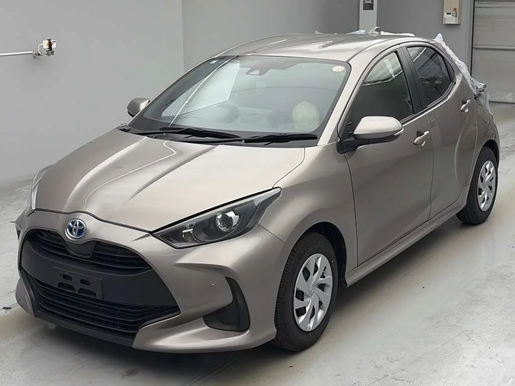 Toyota Yaris  с аукциона в Японии