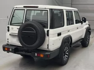 Toyota LAND CRUISER 70