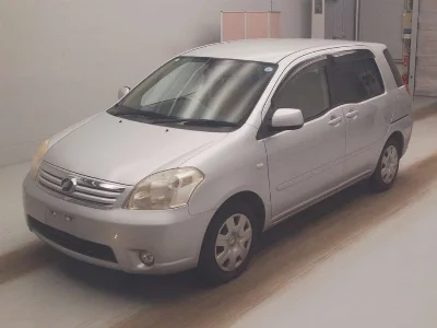 TOYOTA RAUM
