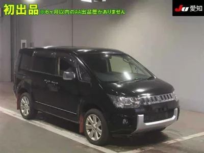 Mitsubishi Delica D:5