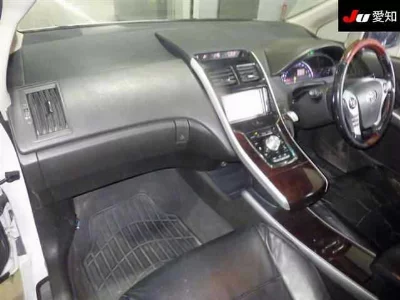 TOYOTA SAI