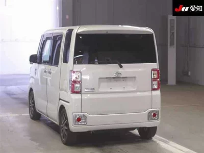 TOYOTA PIXIS MEGA
