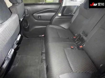 MITSUBISHI DELICA D:2