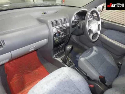 TOYOTA STARLET