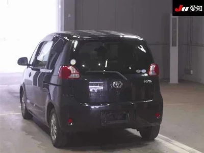 TOYOTA PORTE