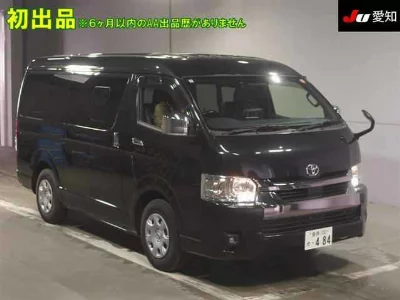 TOYOTA HIACE VAN