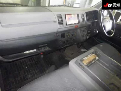 TOYOTA REGIUS VAN