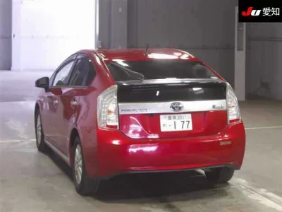 TOYOTA PRIUS PHV