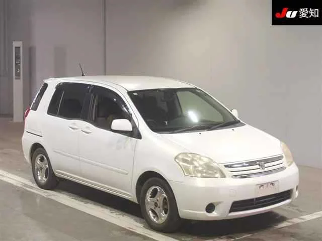 Toyota Raum  с аукциона в Японии
