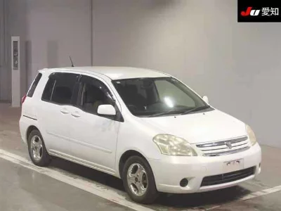 TOYOTA RAUM