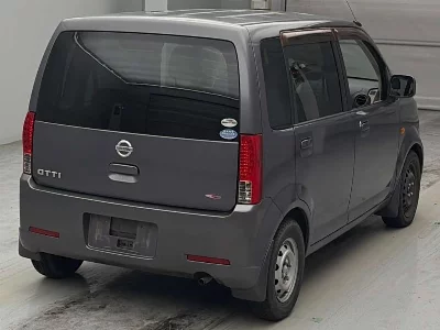 Nissan Otti