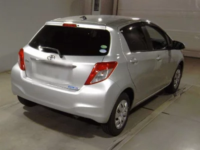 TOYOTA VITZ