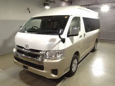 TOYOTA HIACE WAGON