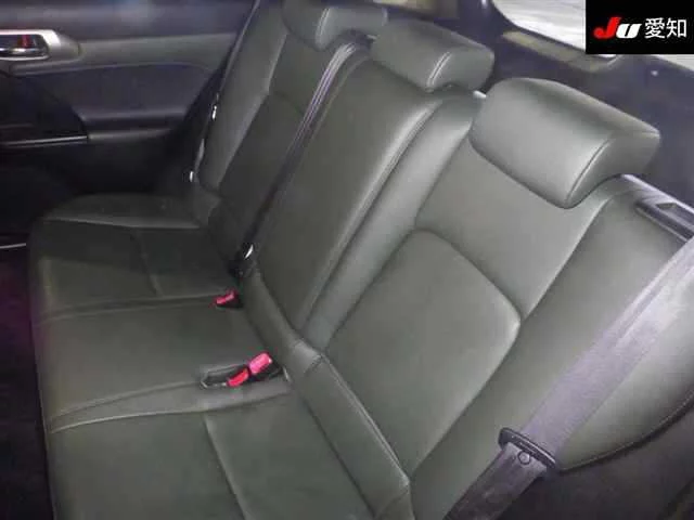 Lexus CT200h  с аукциона в Японии