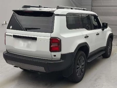 TOYOTA LAND CRUISER 250
