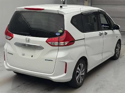 HONDA FREED HYBRID