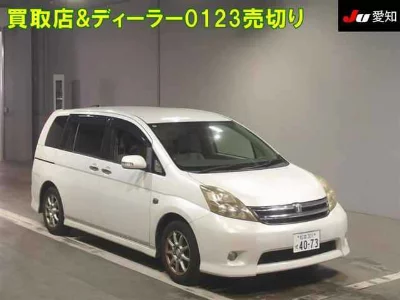 TOYOTA ISIS