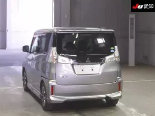 Mitsubishi Delica D:2