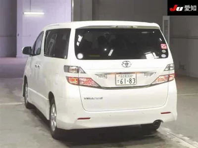 TOYOTA VELLFIRE
