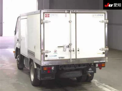 TOYOTA DYNA TRUCK