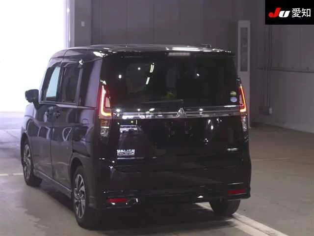 Mitsubishi Delica D:2  с аукциона в Японии