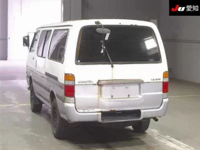 TOYOTA HIACE VAN