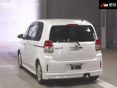 TOYOTA SPADE