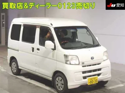 TOYOTA PIXIS VAN