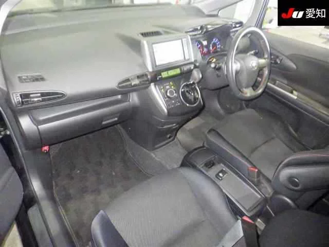 Toyota Wish  с аукциона в Японии