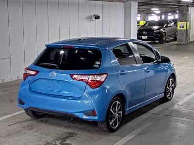 TOYOTA VITZ