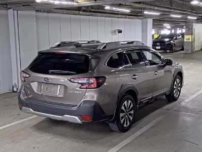 SUBARU OUTBACK