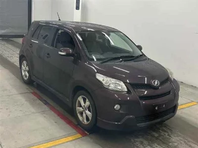 TOYOTA IST