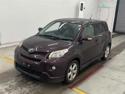 TOYOTA IST