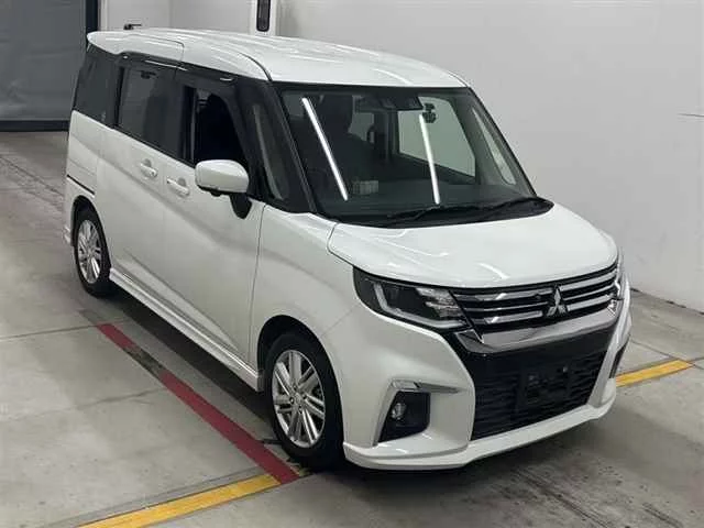 Mitsubishi Delica D:2  с аукциона в Японии
