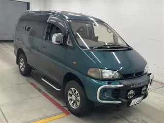 Mitsubishi DELICA SPACE GEAR