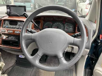 Mitsubishi DELICA SPACE GEAR