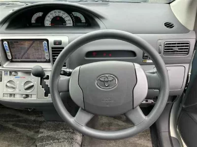 Toyota Raum