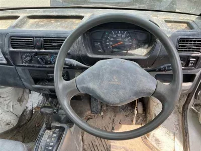 Mitsubishi Minicab Truck