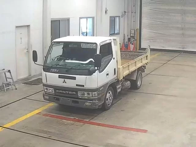 Mitsubishi Fuso Canter  с аукциона в Японии