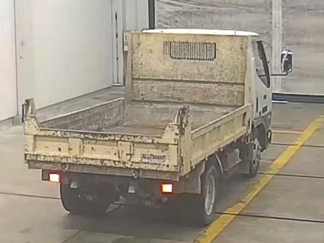 Mitsubishi Fuso Canter  с аукциона в Японии