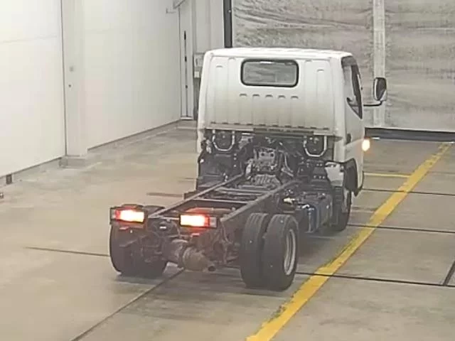 Mitsubishi Fuso Canter  с аукциона в Японии