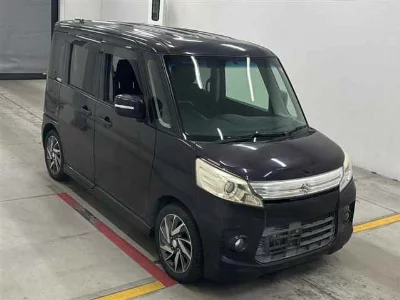 Suzuki Spacia Custom